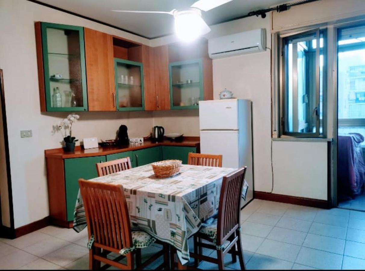 Lorenzo Guest Suite With Free Private Parking-- Cantieri Culturali Παλέρμο Εξωτερικό φωτογραφία